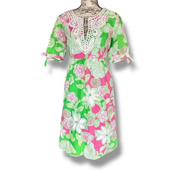 Lilly Pulitzer Dresses & Skirts - Lilly Pulitzer Size 8 Green Pink Embroidered Short Sleeve Cotton Dress Vacation